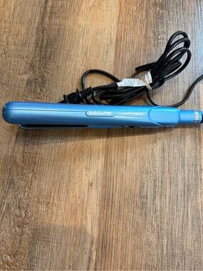 BaBylissPRO Metallic Blue Ceramic Flat Iron Hair Straightener